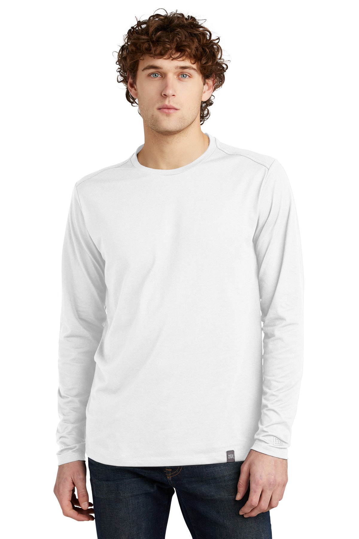 New Era ? Heritage Blend Long Sleeve Crew Tee. NEA102