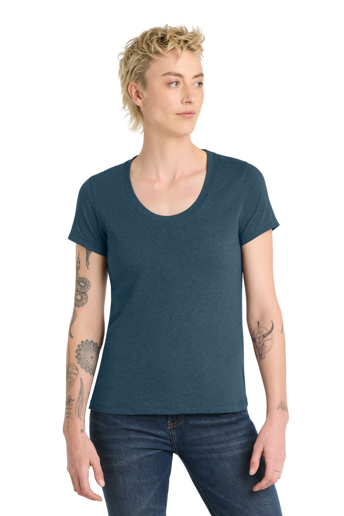 District ?? Women's Flex Scoop Neck Tee DT7501